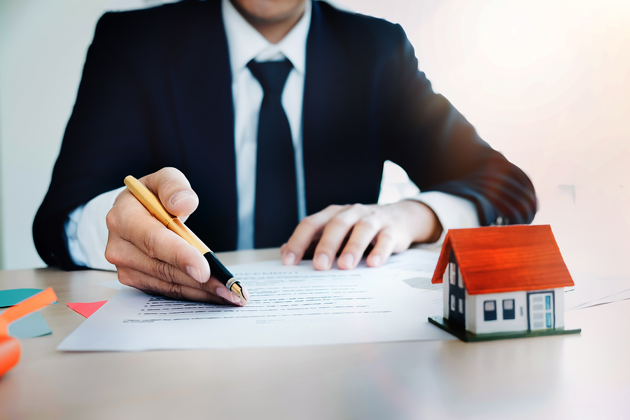 Real Estate Agent Vs. Broker. What's The Difference?