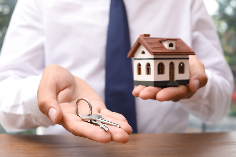Should I Become A Real Estate Agent?
